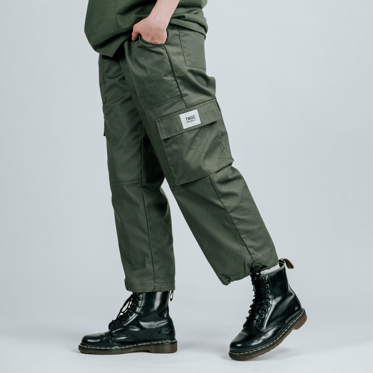 Cargo Pants 01